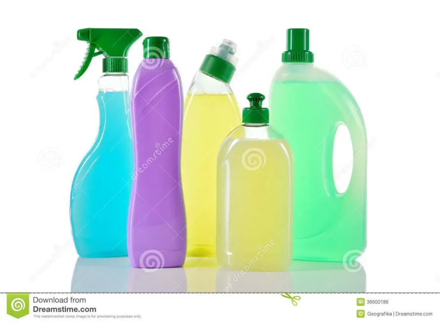 I prodotti per la casa possono inquinare l'aria proprio come fa la tua auto