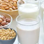 Mucca, soia o mandorla: quale "latte" è il migliore per te?