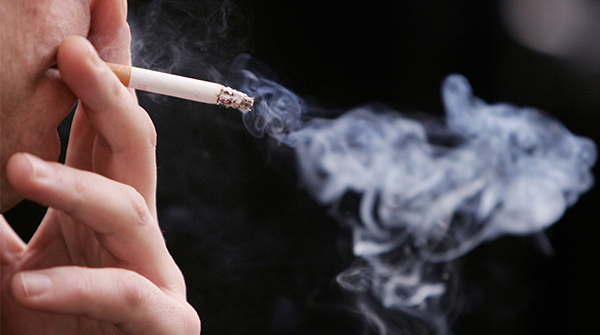 I danni del tabacco possono arrivare prima che i fumatori pensino