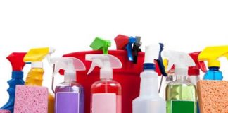 Gli spray detergenti possono causare danni ai polmoni a lungo termine
